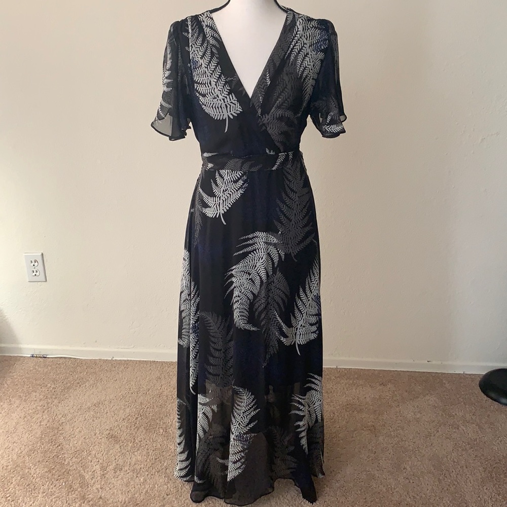 Leaf Patterned Maxi Dress